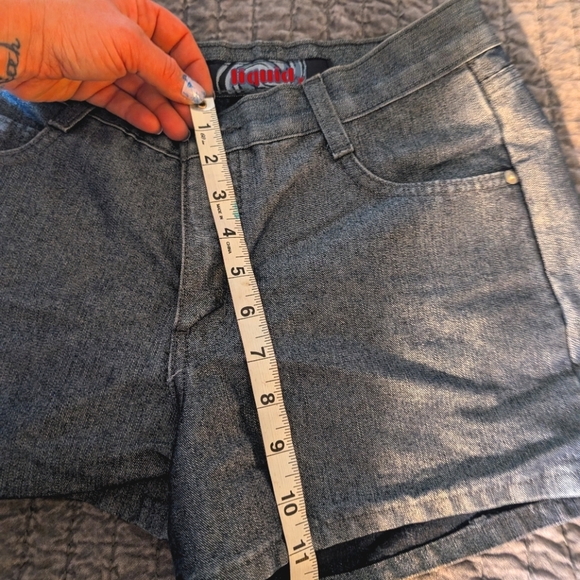 RARE Liquid X med wash shiny waxed/metallic finish shorts size 7 - Picture 5 of 7